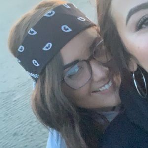 Meet your Posher, Ciara